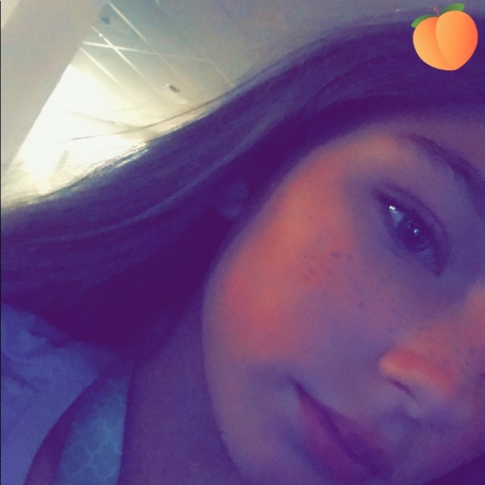 Meet your Posher, Maya